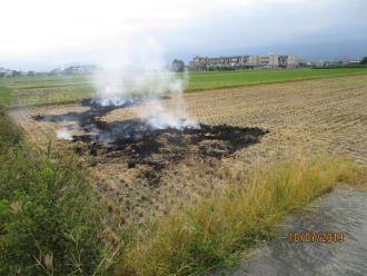 露天燃燒稻草不僅會產生對人體有害物質，更會導致空氣品質惡化。