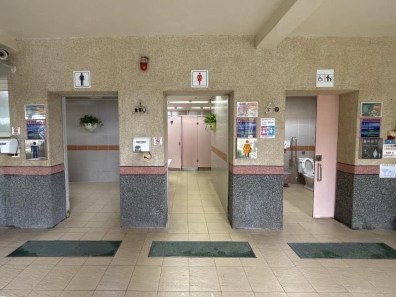 圖片說明：3.宜蘭火車站公廁