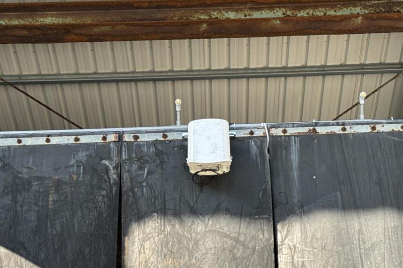 圖2.以感測器偵測空氣品質現況，搭配線上系統進行監控