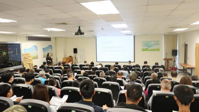 圖片說明：5機車排氣檢驗站檢驗人員在職訓練上課情形.