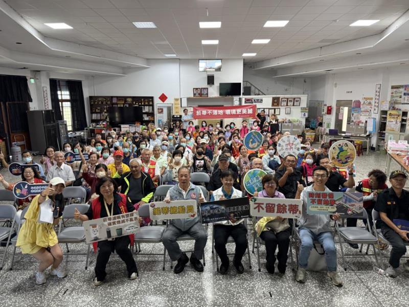 圖片說明：圖1.羅東鎮北成里菸蒂不落地社區行動說明會大合照