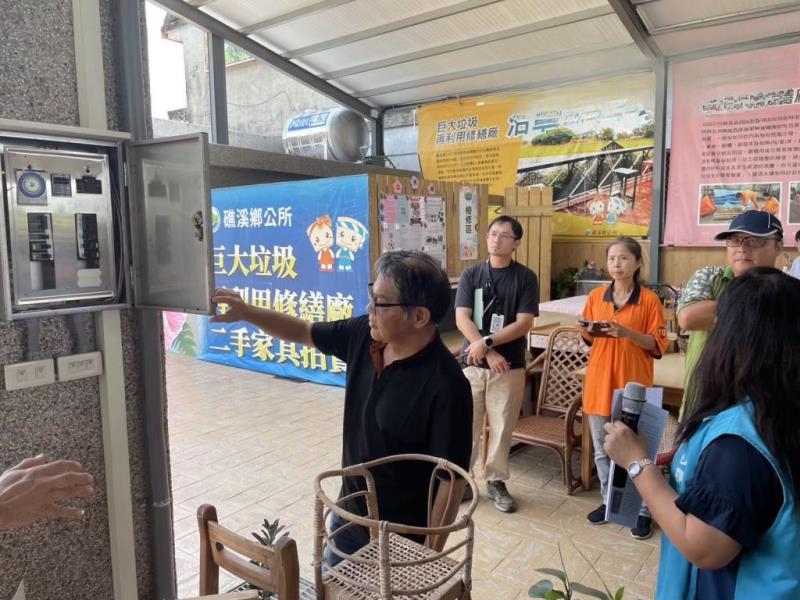 圖片說明：邀請職安專家至各鄉（鎮、市）公所清潔隊進行輔導訪視