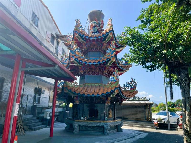 圖7自設環保金爐，並定期維護（大三鬮慈惠寺）